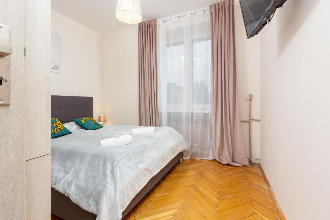City Center Apartment Elektoralna By Noclegi Renters Varsovia Exterior foto